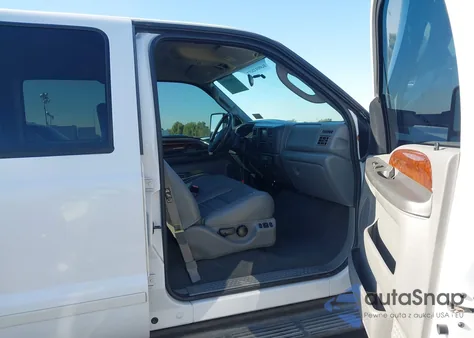 2003 Ford F-250 Lariat/Xl/Xlt z USA, uszkodzony, nr VIN 1FTNW21P13EC27152